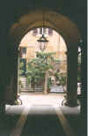 altra del cortile di Palazzo Ricci al n° civico 147